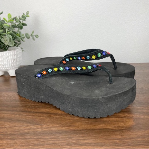 Vintage Shoes - Vintage Y2k 90s seed bead floral thong platform chonky lug sole sandals 7.5